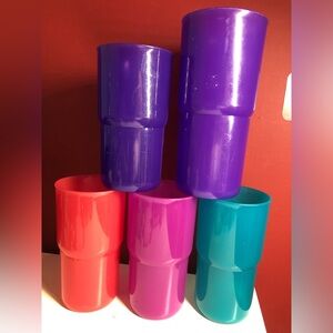 Tupperware vintage stackable tumblers